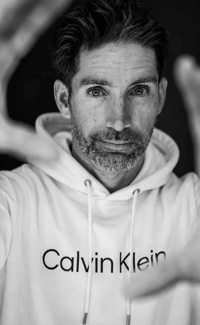 Sudadera con capucha Calvin Klein - Blanca - Tamaño L - Nueva con etiqueta – photo 2